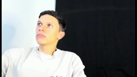 Snapshot of goodboy69i chatting on 01.24.25 goodboy69i online show from 01.24.25