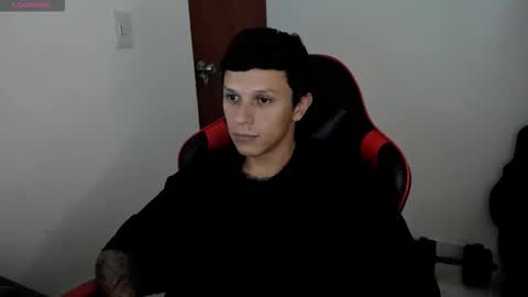 Snapshot of goodboy69i chatting on 09.10.25 goodboy69i online show from 09.10.25