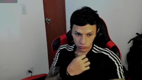 Snapshot of goodboy69i chatting on 09.20.25 goodboy69i online show from 09.20.25