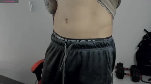 Snapshot of goodboy69i chatting on 10.09.25 goodboy69i online show from 10.09.25