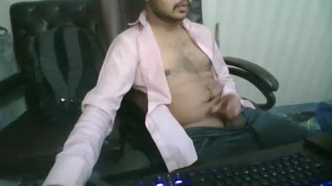 Snapshot of goodfucker3252 chatting on 02.15.25 Arab Pronstar online show from 02.15.25