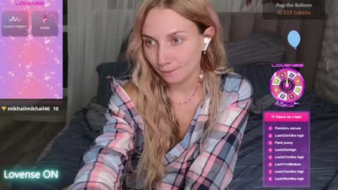 Snapshot of goodgirl0024 chatting on 12.27.24 goodgirl0024 online show from 12.27.24