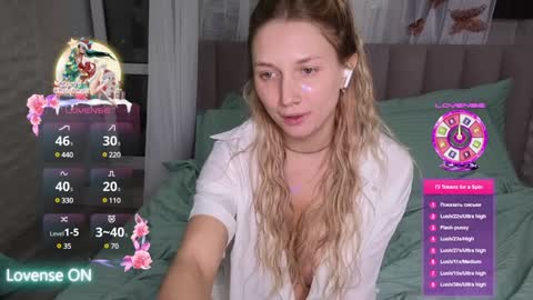 Snapshot of goodgirl0024 chatting on 01.15.25 goodgirl0024 online show from 01.15.25