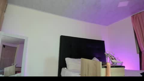 Snapshot of goodgirlforyou_ chatting on 11.09.25 natt online show from 11.09.25