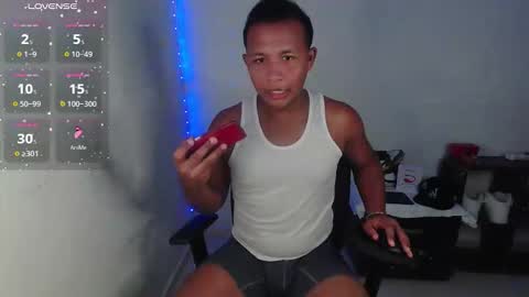 Snapshot of goos_cum chatting on 10.30.25 Goos online show from 10.30.25