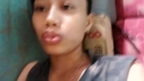 Snapshot of gorgeouspinay_babe chatting on 09.28.25 GorgeousPinay babe online show from 09.28.25