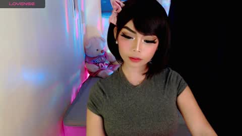 Snapshot of gorgeoustransgirl chatting on 01.30.25 Emmy online show from 01.30.25