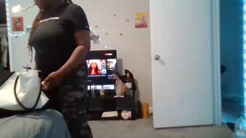 Sue Goddess online show from 10.24.25