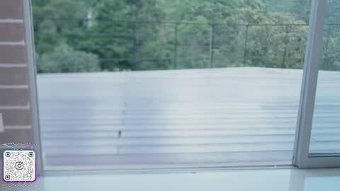 sophie  Special celebration a the beach 300k followers 3011 and 0112   online show from 04.24.26