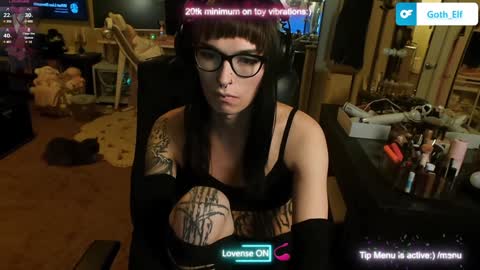 Goth Elf online show from 01.15.25