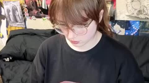 Snapshot of goth_pumpkin chatting on 10.03.25 Amy online show from 10.03.25