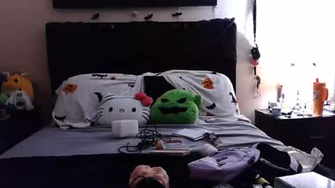 gothbaby305 online show from 10.12.25