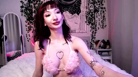    online show from 01.05.25