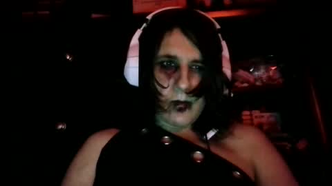 Snapshot of gothic123451 chatting on 06.14.26 Victoriana online show from 06.14.26