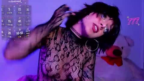 Violet online show from 06.03.26