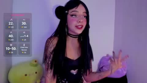 Snapshot of gothv chatting on 07.11.26 Violet online show from 07.11.26