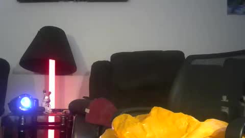 gr8peephole online show from 04.22.26