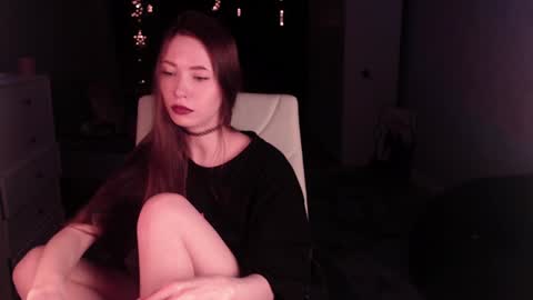 Snapshot of grace_crystal chatting on 02.06.25 Grace online show from 02.06.25