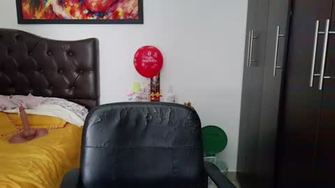 Snapshot of grace_mature_milf chatting on 07.08.26 grace_mature_milf online show from 07.08.26