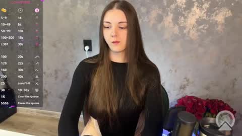Snapshot of gracebrownnn chatting on 06.30.26 Grace Brown online show from 06.30.26