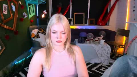 Grace Glamour online show from 09.25.25