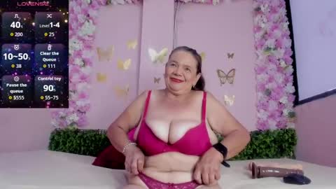 Mi Name is violeta  online show from 05.14.26