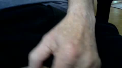 Snapshot of grantej2002 chatting on 11.07.25 Grants room online show from 11.07.25