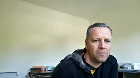 Snapshot of grattitude chatting on 10.06.25 grattitude online show from 10.06.25