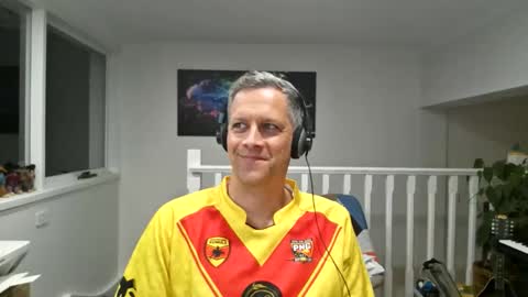 Snapshot of grattitude chatting on 10.15.25 grattitude online show from 10.15.25