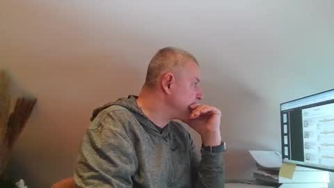 grau197077 online show from 02.04.26