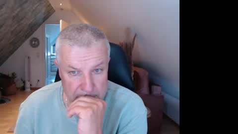 Snapshot of grau197077 chatting on 07.14.26 grau197077 online show from 07.14.26