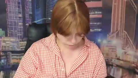 Snapshot of gray_swann chatting on 07.24.26 Ray online show from 07.24.26
