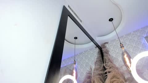 grayce blossoms24 online show from 01.19.25