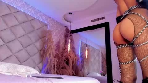 grayce blossoms24 online show from 02.14.25