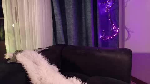 grayce blossoms24 online show from 02.18.26