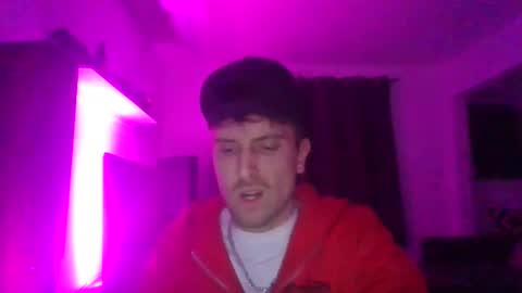 Snapshot of greatgoetze chatting on 11.05.25 greatgoetze online show from 11.05.25