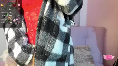 Snapshot of greeicywells chatting on 11.05.25 Greeicy online show from 11.05.25