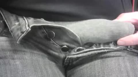 Snapshot of green_robin_hood chatting on 12.19.24 Green Robin Hood online show from 12.19.24