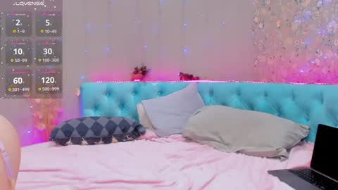 Snapshot of greenelfapril chatting on 12.31.24 April online show from 12.31.24