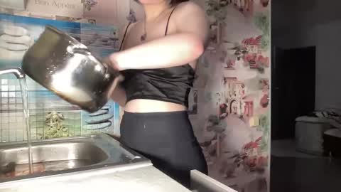 Snapshot of greenelfapril chatting on 02.12.25 April online show from 02.12.25