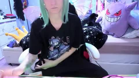 GreenEyedLovexo online show from 11.14.25