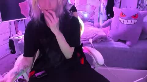 GreenEyedLovexo online show from 01.12.26