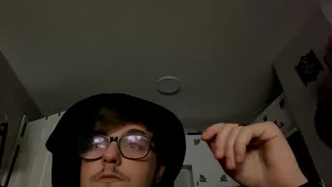 Snapshot of greeneyedmechanic chatting on 02.24.25 GreenEyedMechanic online show from 02.24.25