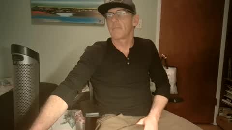 Snapshot of greenrooster1 chatting on 09.29.25 greenrooster1 online show from 09.29.25