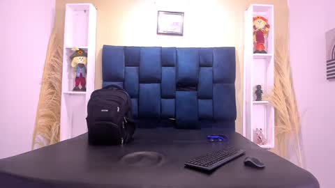 Snapshot of gregory_sforza chatting on 09.28.25 GregorySforza online show from 09.28.25