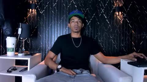 Snapshot of gregory_sforza chatting on 10.08.25 GregorySforza online show from 10.08.25