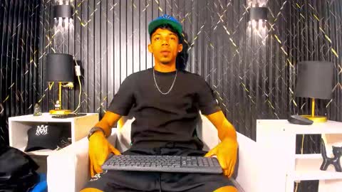 Snapshot of gregory_sforza chatting on 10.14.25 GregorySforza online show from 10.14.25