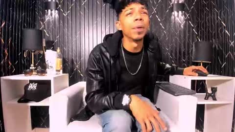 Snapshot of gregory_sforza chatting on 10.16.25 GregorySforza online show from 10.16.25