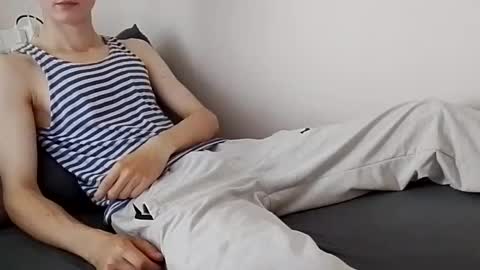 Snapshot of greonn chatting on 10.07.25 Felix online show from 10.07.25