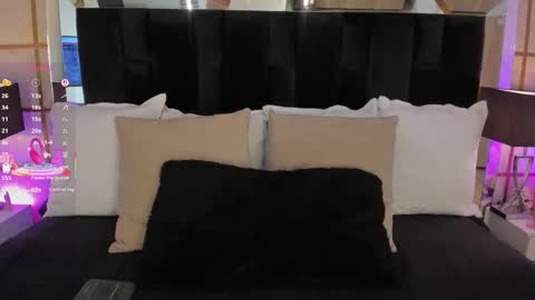 Greta Velvet  online show from 10.27.25